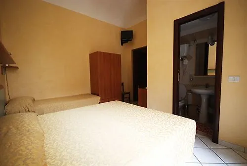 Soggiorno Emanuela Róma Hostel